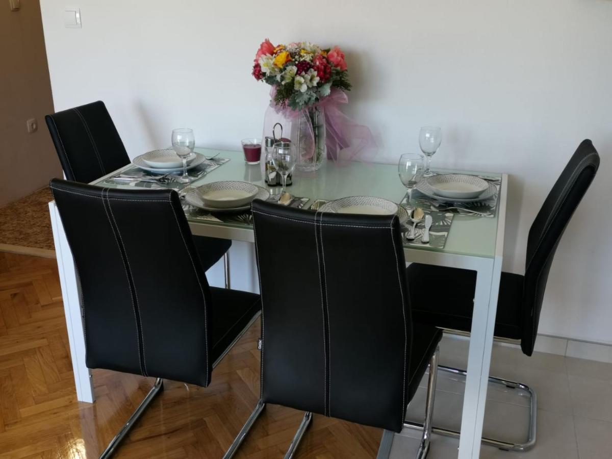 Apartments Mila Kaštela Екстериор снимка