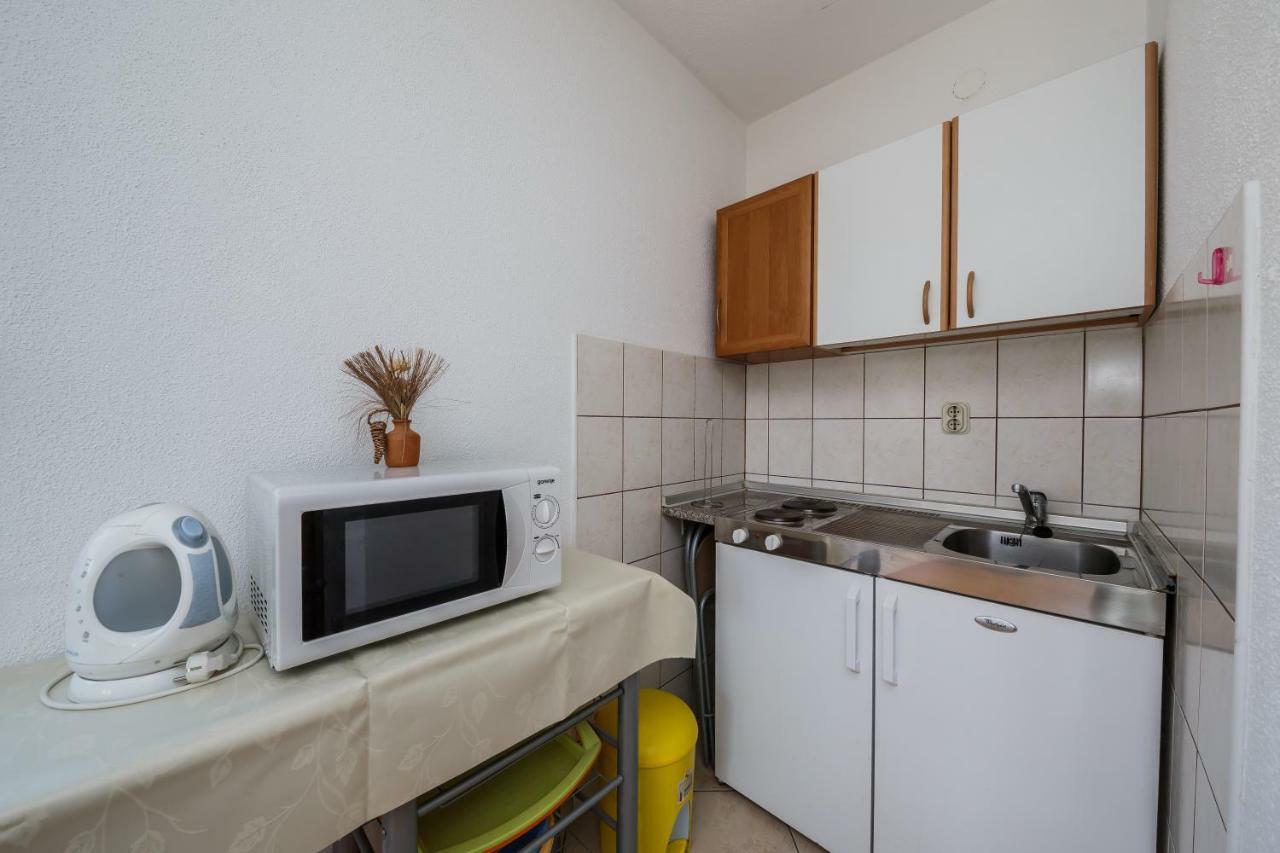 Apartments Mila Kaštela Екстериор снимка