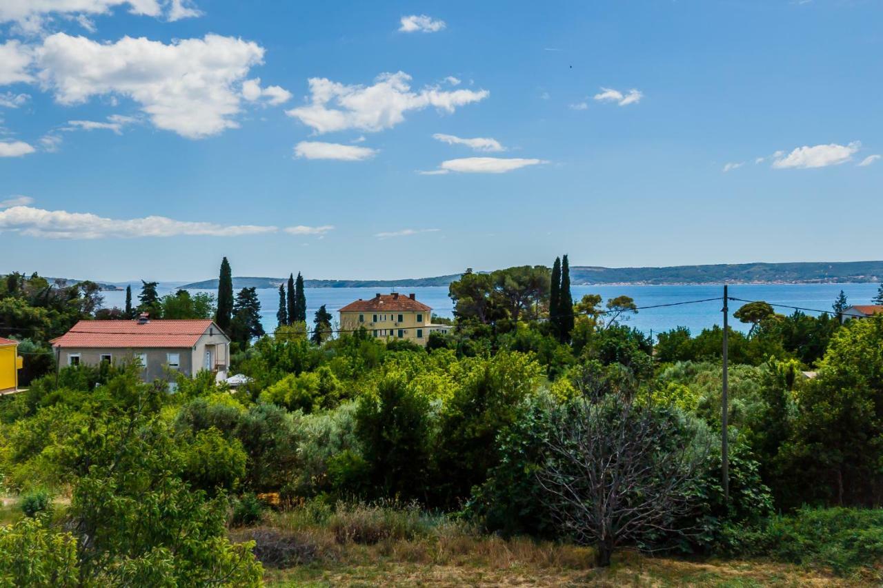 Apartments Mila Kaštela Екстериор снимка