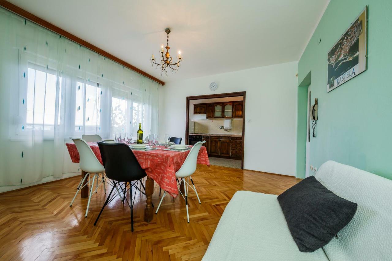 Apartments Mila Kaštela Екстериор снимка